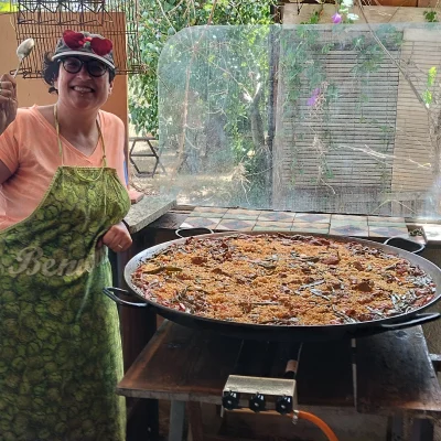 Nuria cocinera de la paella