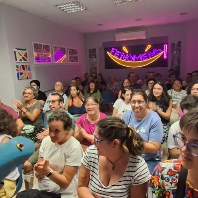 Asistentes actos presentación actividades